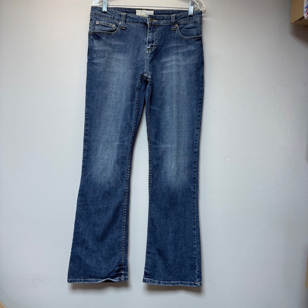 Maurices Taylor Boot Jeans Womens 9/10 Blue Excellent Mid Rise Medium Wash Flare